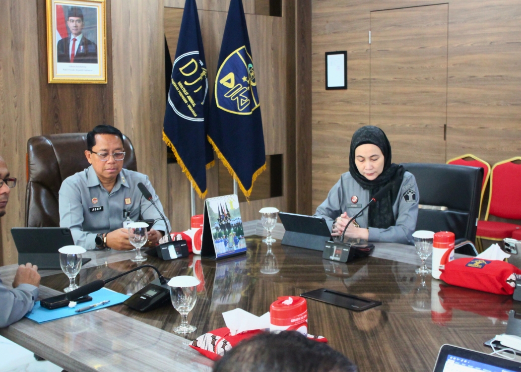Akses Pembiayaan UMKM Masih Sulit? Kemenkum Jabar Ikut Bedah Tuntas UU No. 1 Tahun 2016 yang diselenggarakan BPHN